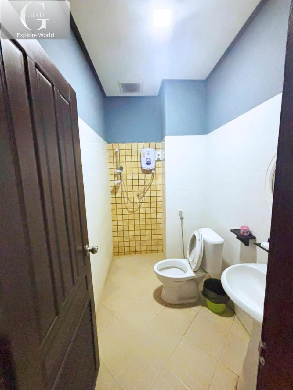 万荣中央公园酒店 外观 照片