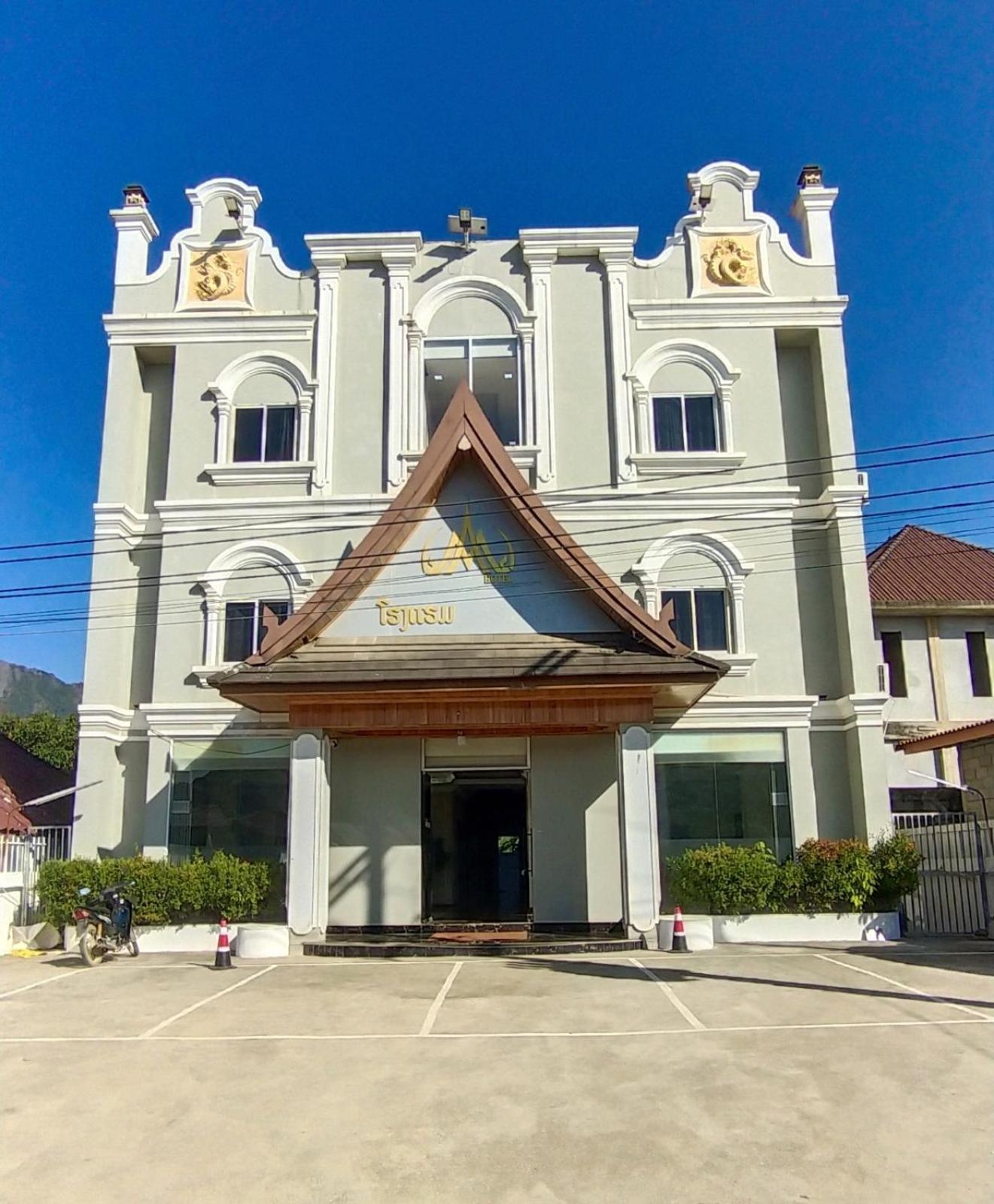 万荣中央公园酒店 外观 照片